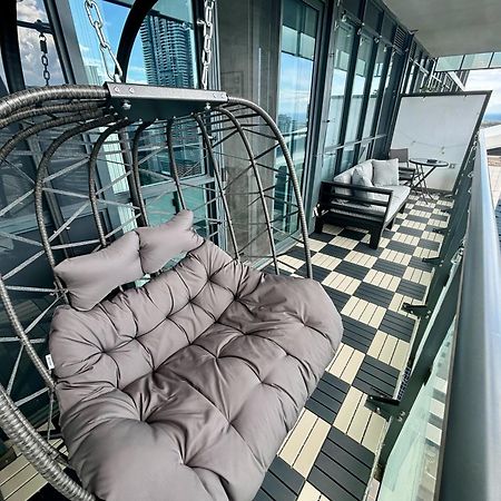 Stylish Suite At 300 Front Street W 多伦多 外观 照片