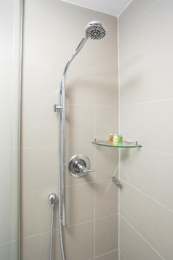 Stylish Suite At 300 Front Street W 多伦多 外观 照片
