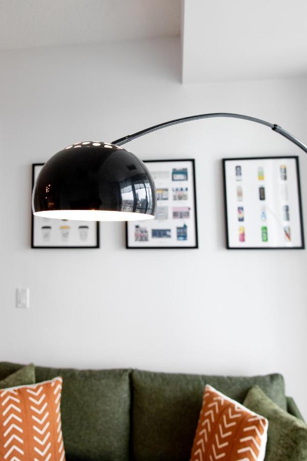 Stylish Suite At 300 Front Street W 多伦多 外观 照片